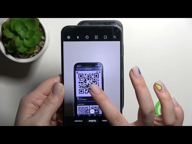 Video thumbnail for How to Scan QR Codes on SAMSUNG Galaxy S22+ - Use Google Lens to Scan QR Codes