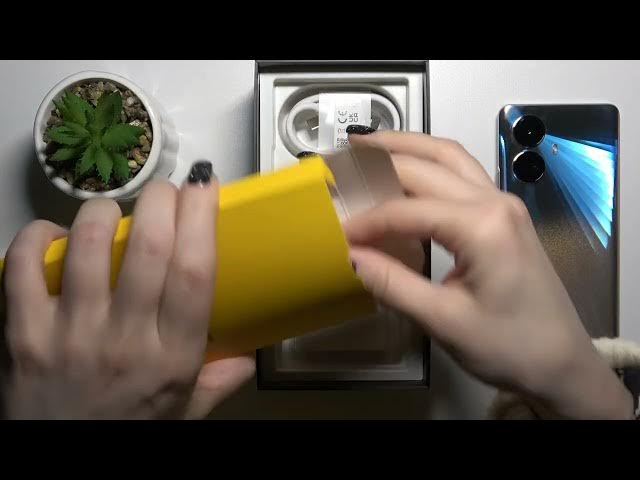 Video thumbnail for Does REALME 10 Pro+ Comes with Case? - Let's Find Out!