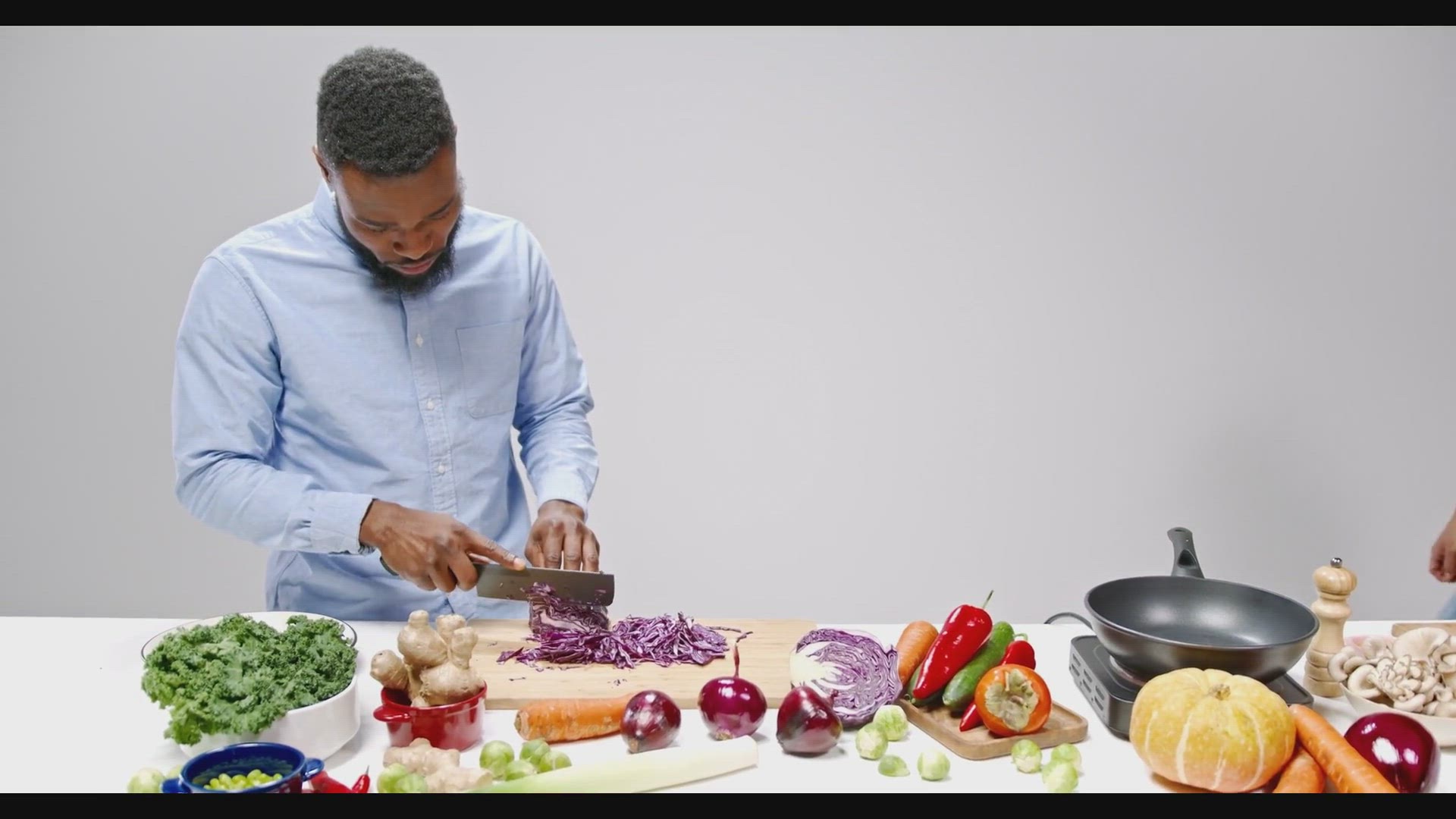 Video thumbnail for Delicious Recipes: Vegetable Stir-Fry & Creamy Garlic Pasta