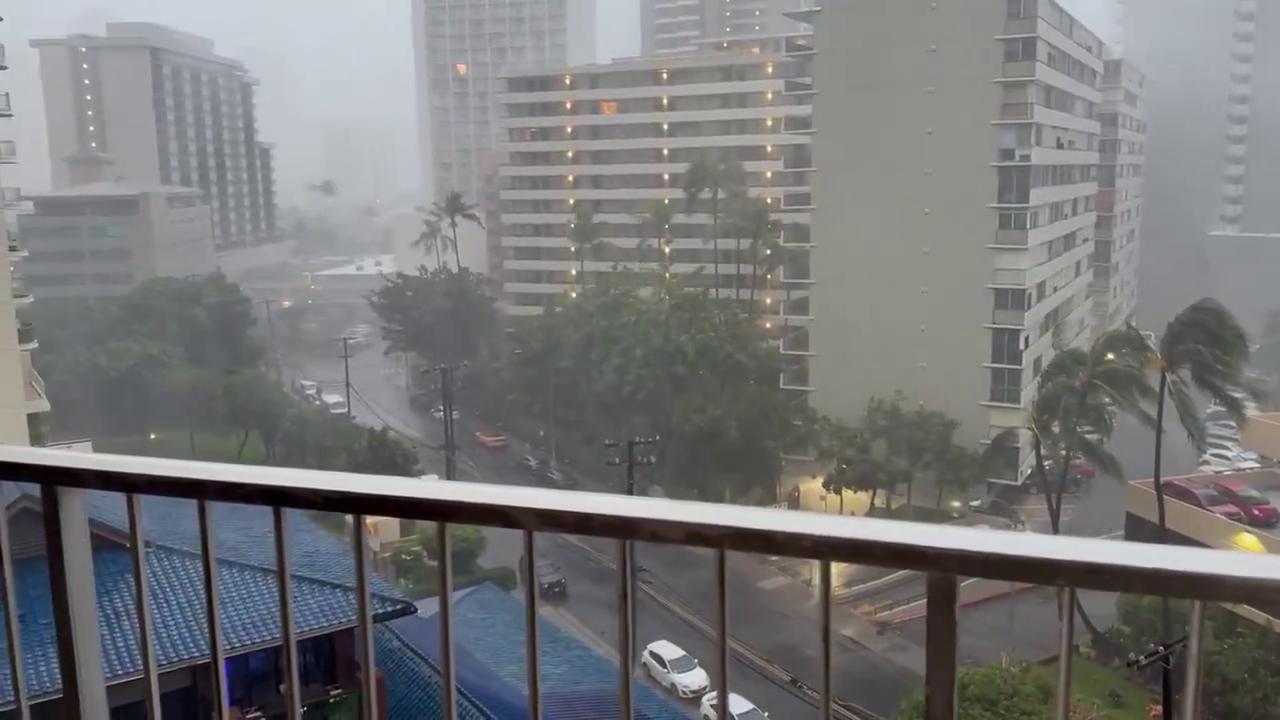 Video thumbnail for US: Downgraded Lala Still Brings Heavy Rain, Winds and Damage to Hawaii.