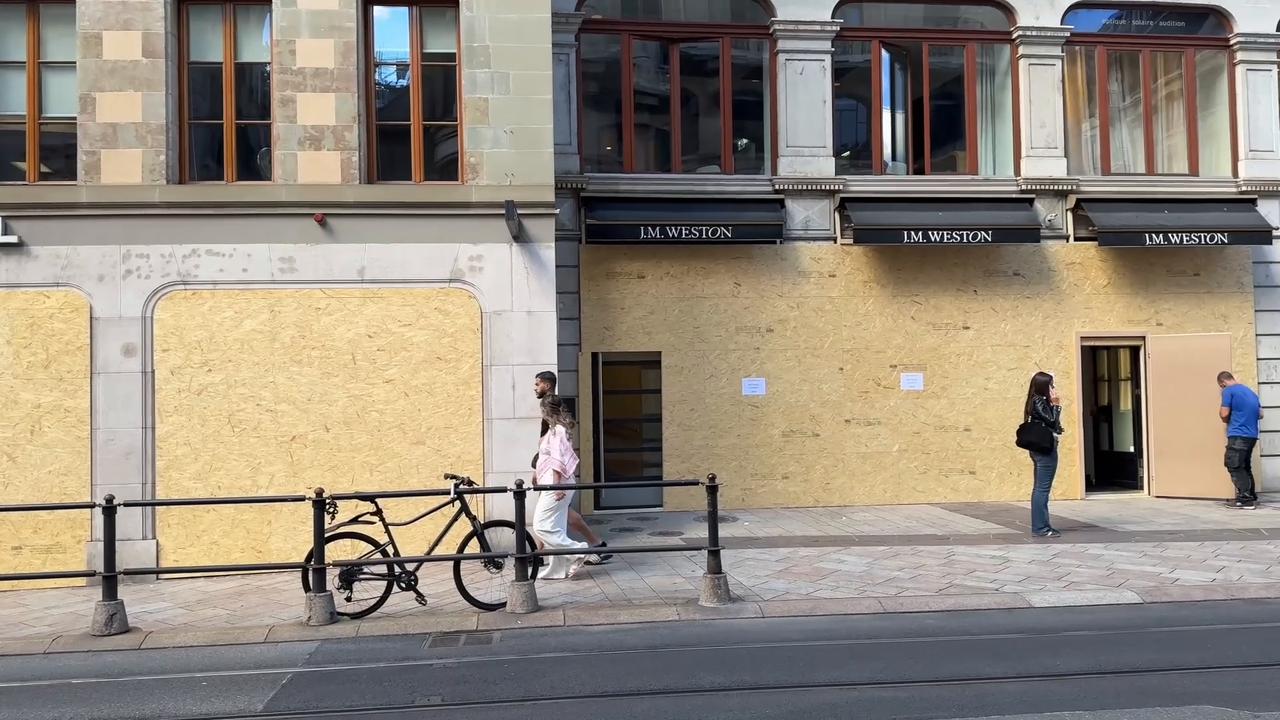Video thumbnail for Switzerland: Geneva shopfronts boarded up ahead of G7 summit (2).