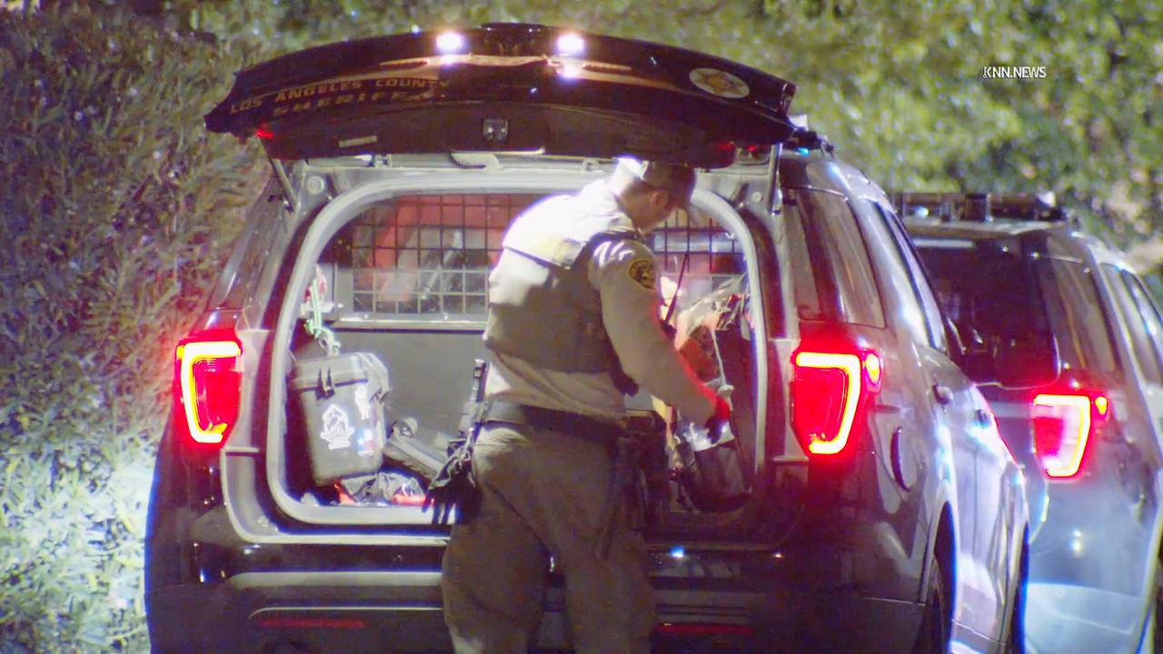 Video thumbnail for US, Los Angeles: Santa Clarita Double Stabbing Reported At Apartment Complex.