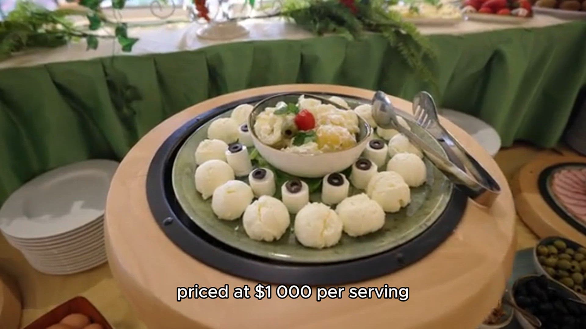 Video thumbnail for the sultan golden cake