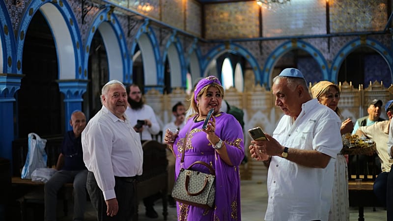 Video thumbnail for Cautious return of pilgrims to Tunisia’s Djerba synagogue