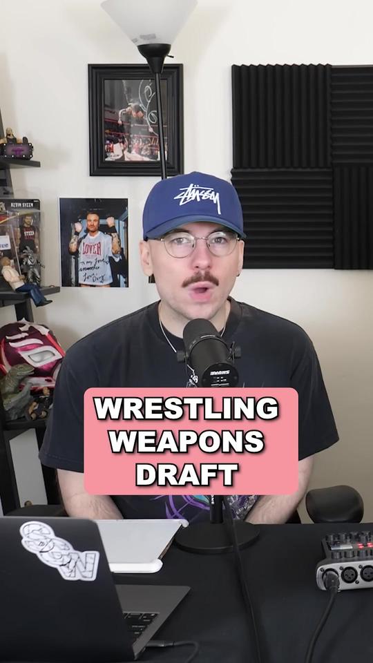 Video thumbnail for WWE BEST WEAPONS