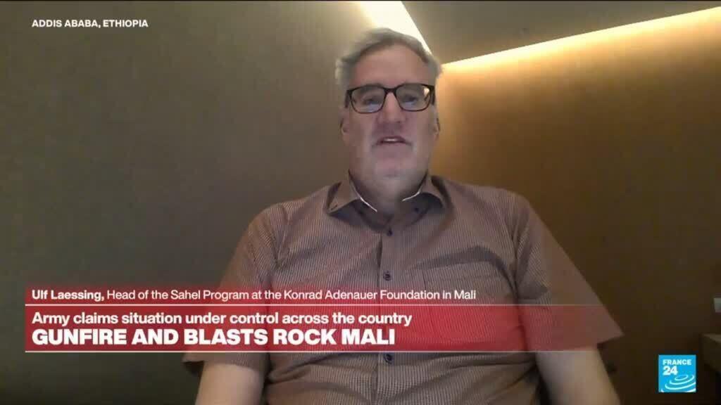 Video thumbnail for Gunfire and blasts rock Mali: Army claims situation is under control