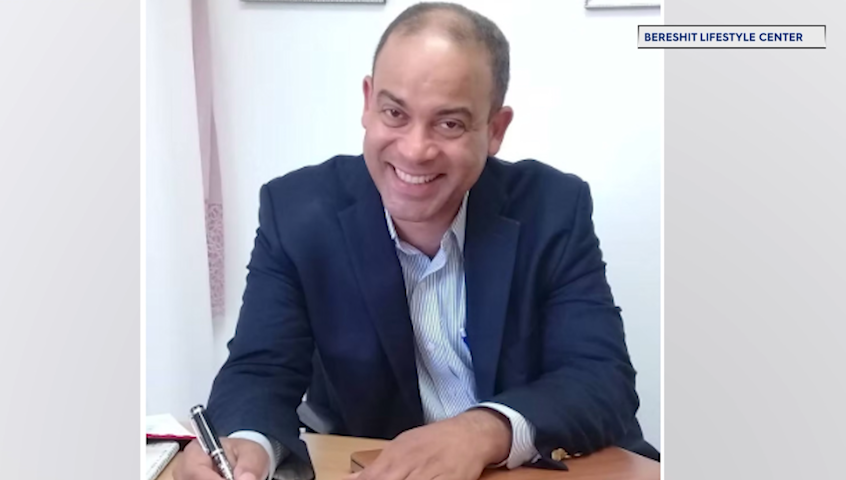 Video thumbnail for Unlicensed doctor from Passaic faces murder charge in fatal IV treatment at Bronx clinic