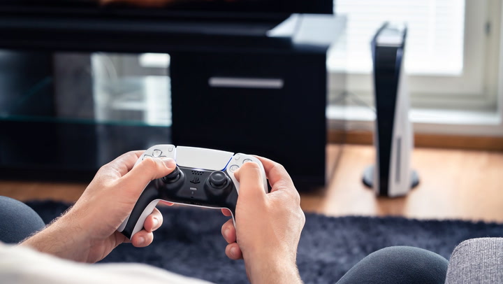Video thumbnail for PlayStation to Phase Out Physical Game Discs By 2028