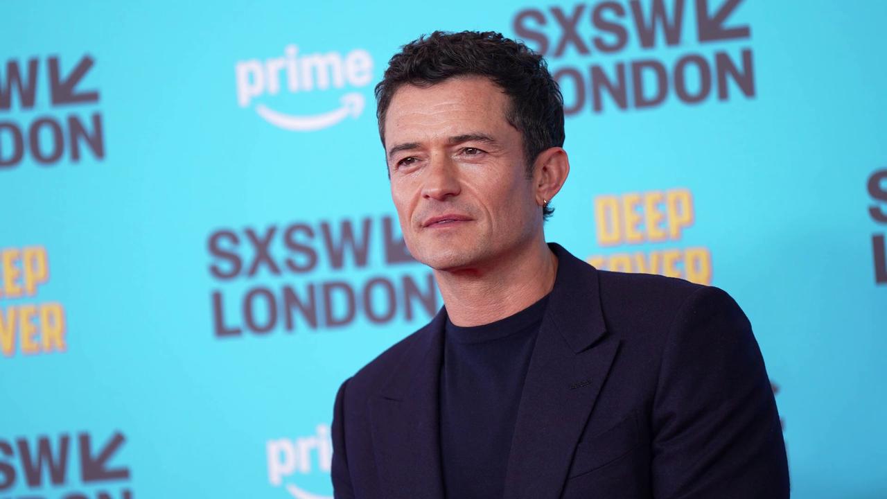 Video thumbnail for UNCAPTIONED: Orlando Bloom reportedly drops out of Reset movie at last minute.