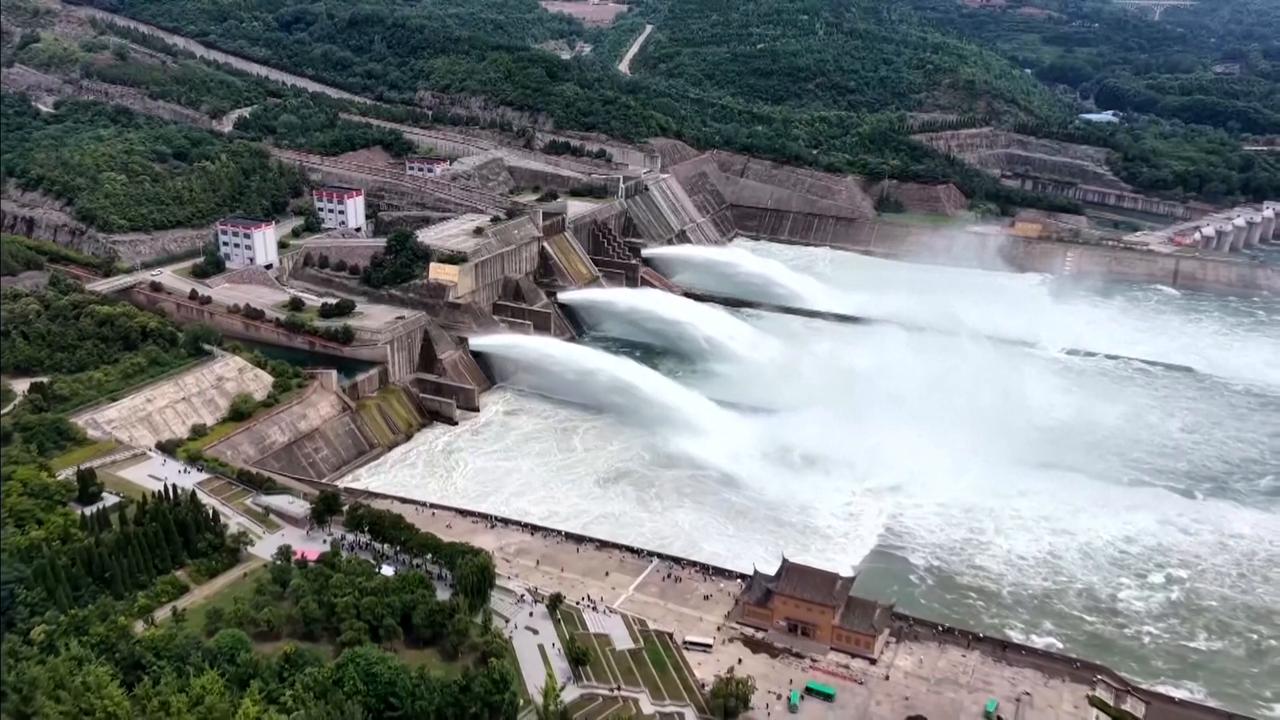 Video thumbnail for China: China begins Yellow River water-sediment regulating operation for 2026.