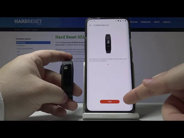 Video thumbnail for How to Pair Huawei Band 3e - Connect Band with Phone