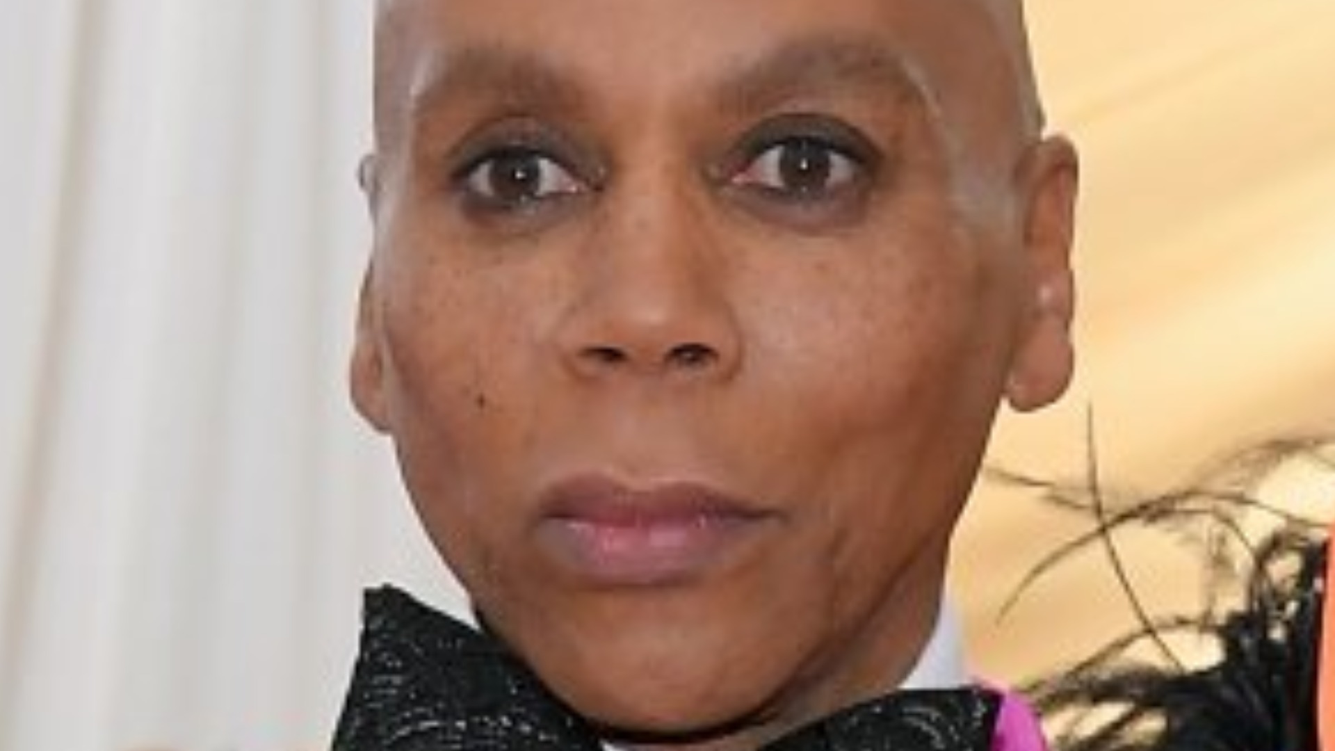 Video thumbnail for The Shady Side Of RuPaul That No One Knows About