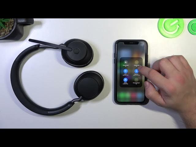 Video thumbnail for How To Disconnect Jabra Evolve 2 65 From iPhone