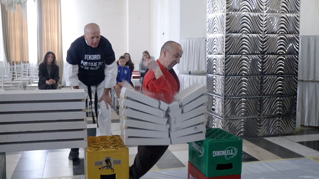 Video thumbnail for Most concrete blocks broken consecutively whilst holding a raw egg  109 by Zarko Jankovic