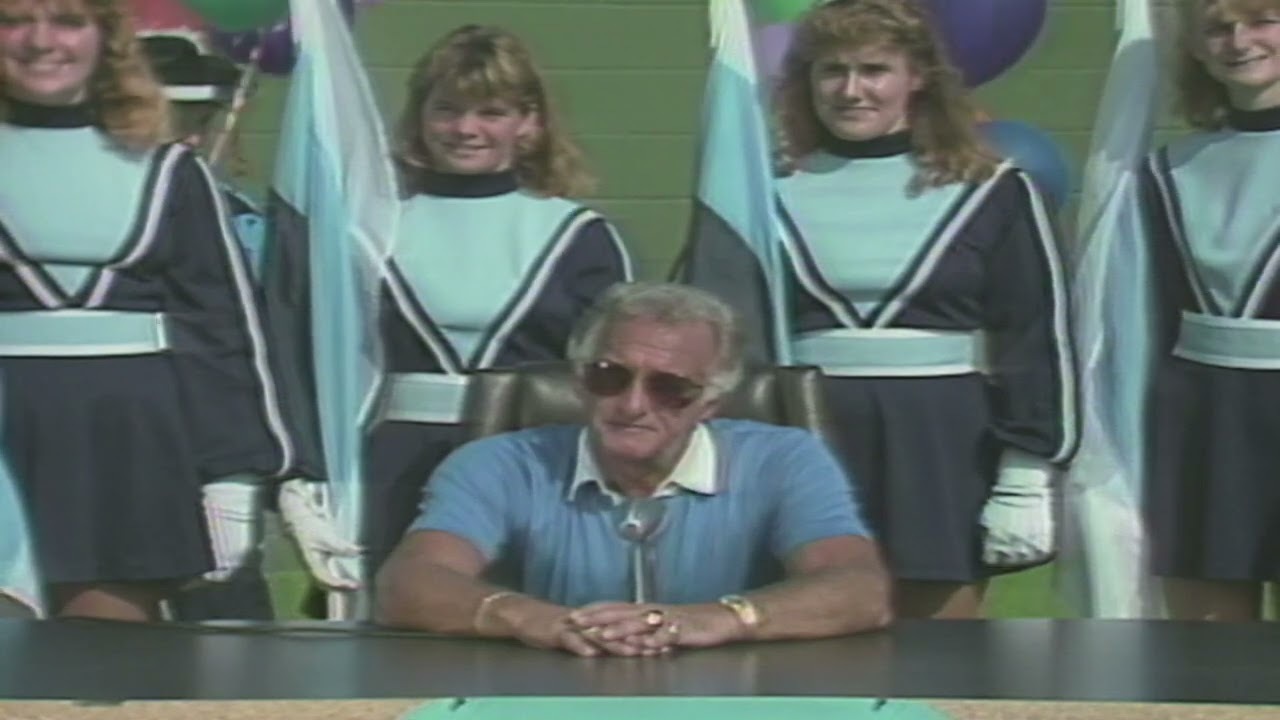 Video thumbnail for Bob Uecker Answers Audience questions for Episode 13 of The Wacky World of Sports