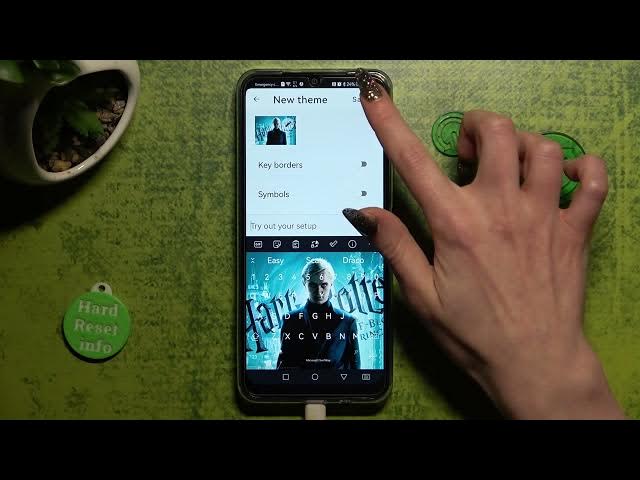 Video thumbnail for How to Change and Customize the Keyboard Theme on the HUAWEI Nova Y61 - Gboard Keyboard Style