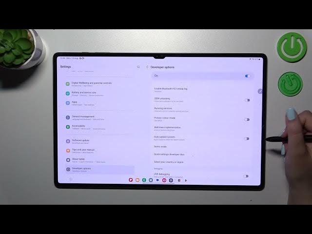 Video thumbnail for How to Enable Automatic System Updates in SAMSUNG Galaxy Tab S9 Ultra – Auto System Updates