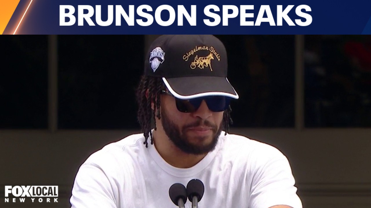 Video thumbnail for WATCH: Brunson speaks at Knicks Championship Ceremony