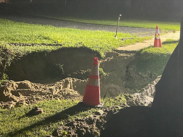 Video thumbnail for 12-inch water main break causes lane closures and low water pressure in East Brunswick