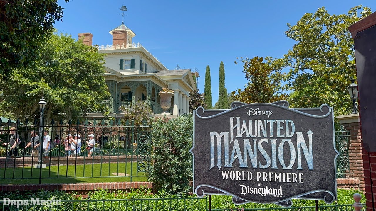 'Video thumbnail for Haunted Mansion Ride Through on Day of World Premiere of Haunted Mansion at Disneyland 4K'