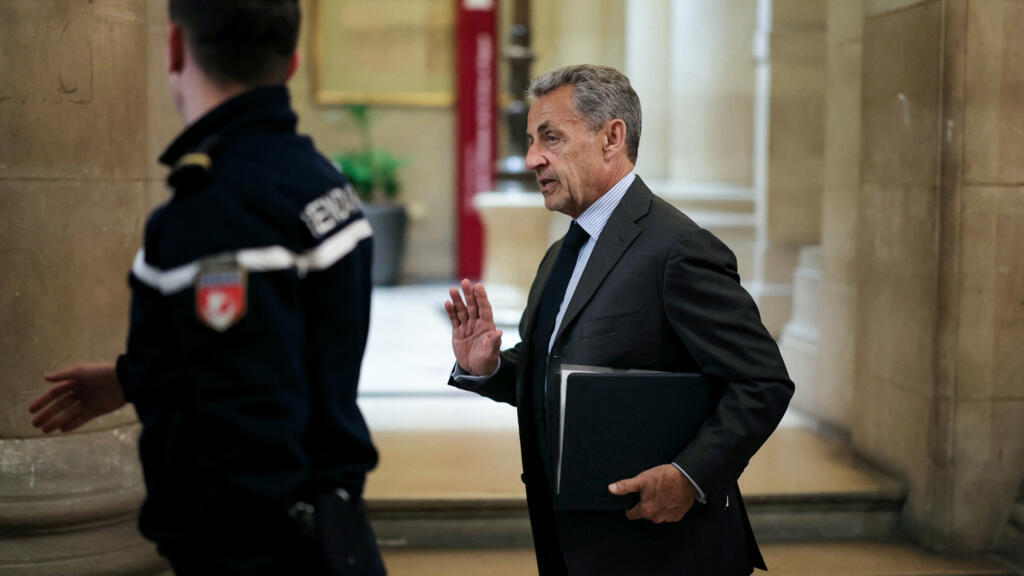 Video thumbnail for Prosecution at Sarkozy's appeal trial in Libyan case hope it won't dilute initial conviction