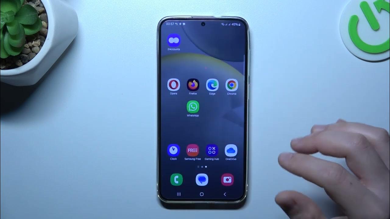 Video thumbnail for How to Add News Apps to Home Screen on SAMSUNG Galaxy S24+