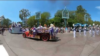 'Video thumbnail for Disneyland 68th Anniversary Cavalcade in 360 Degrees'