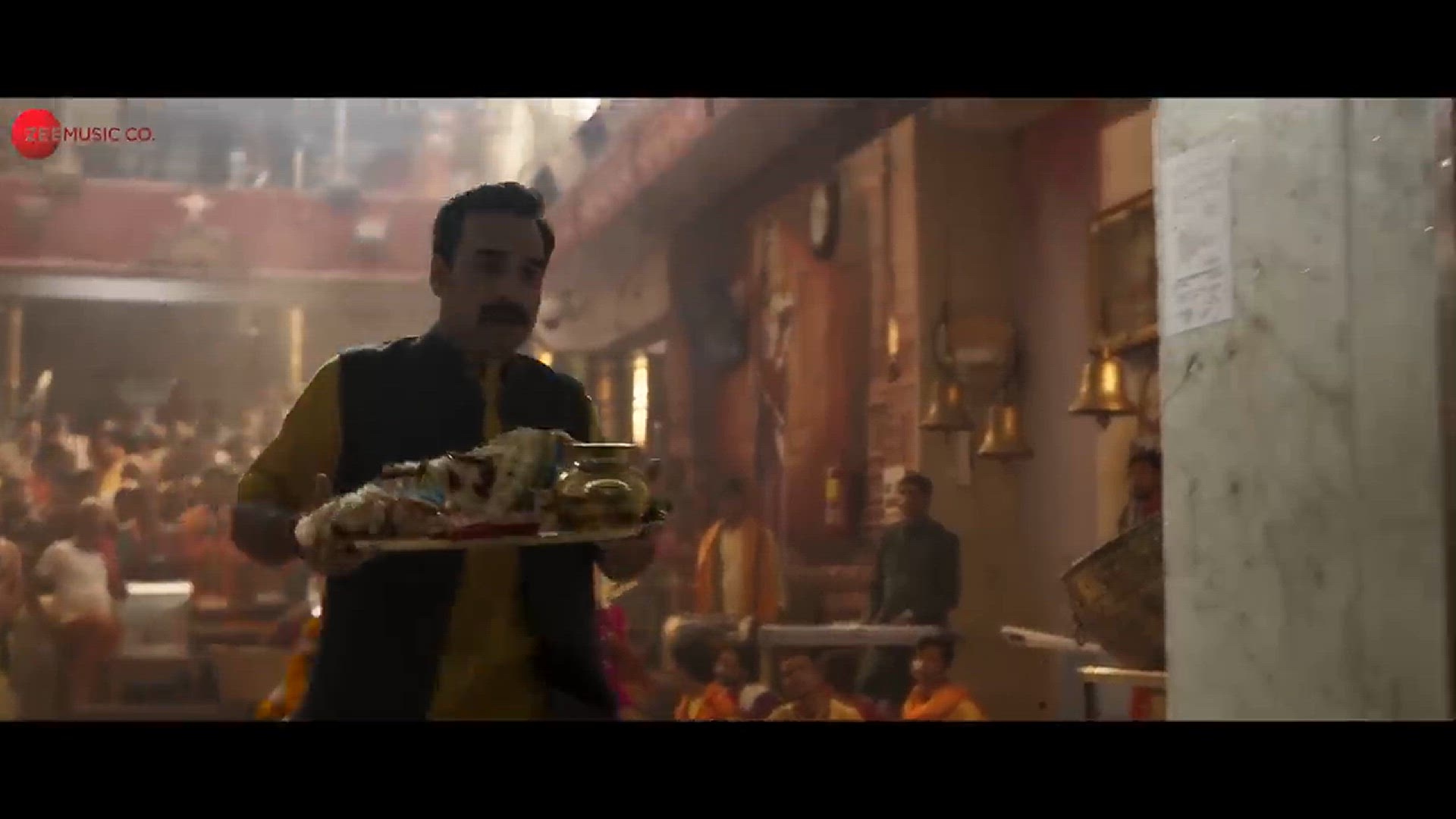 Video thumbnail for Oonchi Oonchi Waadi - Hansraj Raghuwanshi