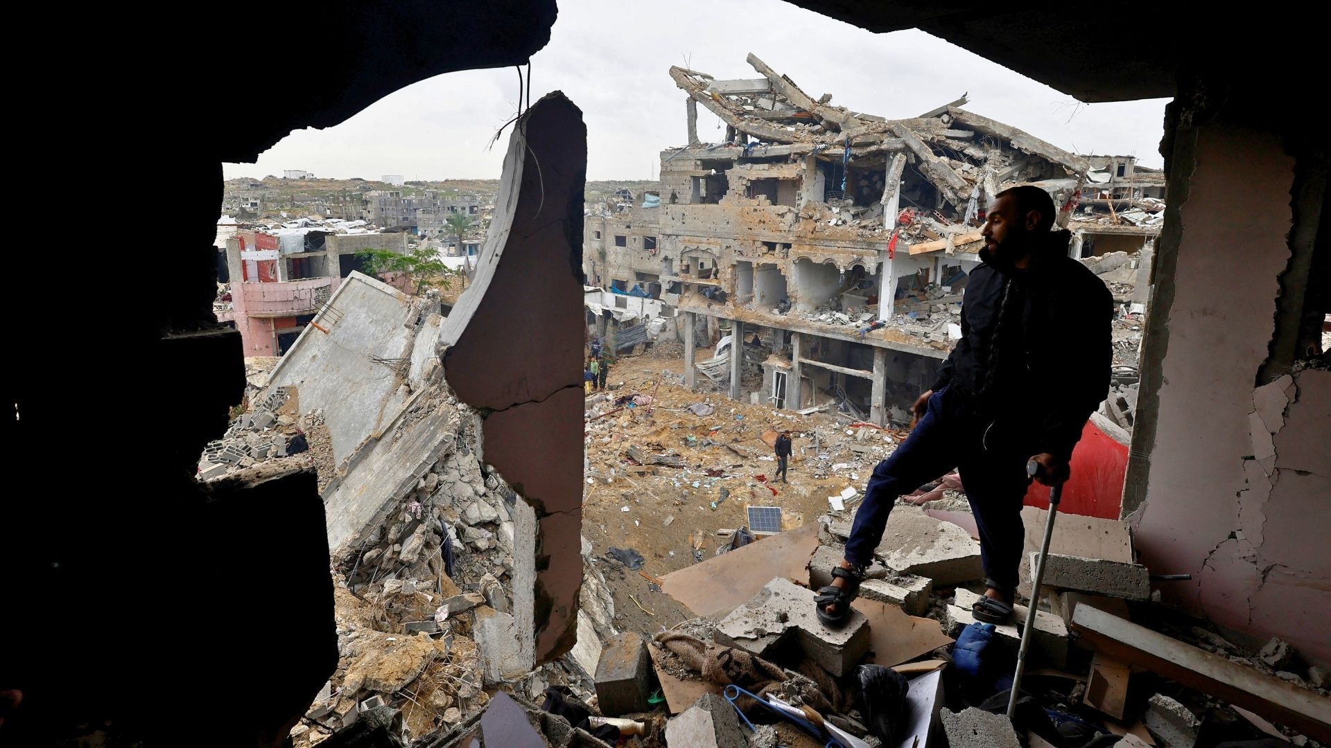 Video thumbnail for Palestinians brace as US launches phase two of Gaza ceasefire plan