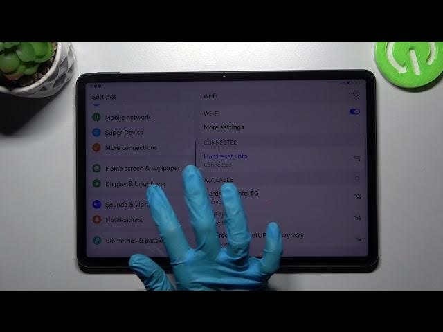 Video thumbnail for How to Pick Screen Refresh Rate in Huawei MatePad 11 - Access Refresh Rate Settings