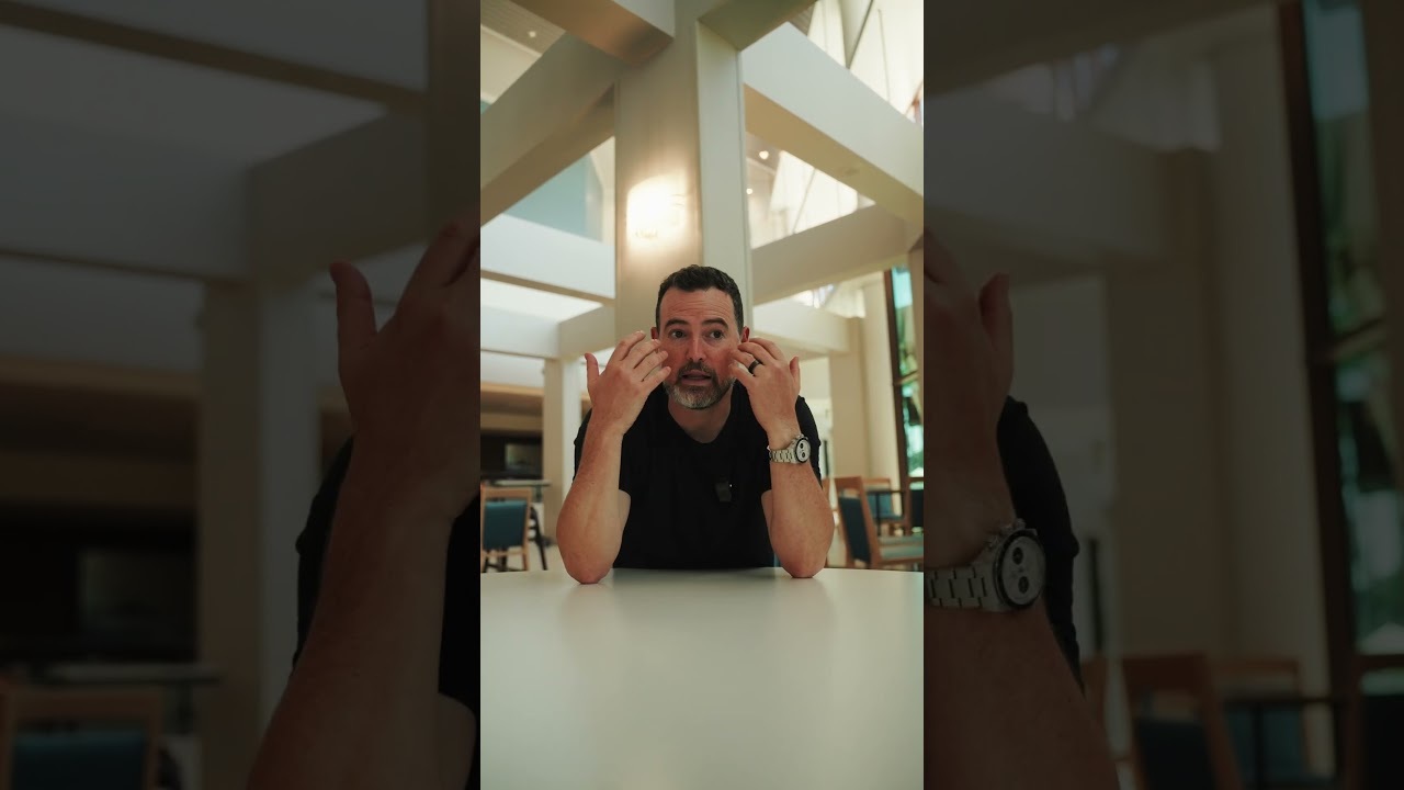 Video thumbnail for Smart Glasses Just Hit a New Level | XREAL AURA