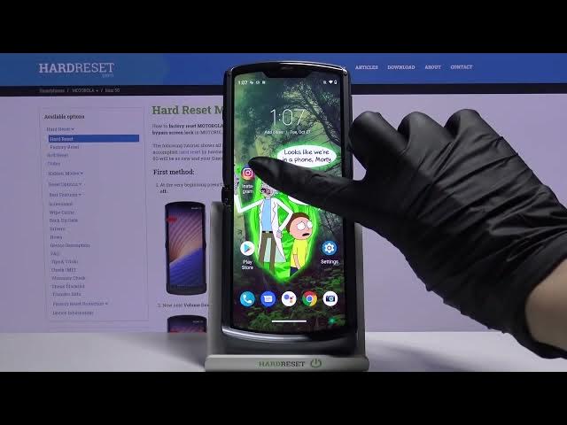 Video thumbnail for How to Download Pictures from Instagram on Motorola RAZR 5G – Photo Saver Feature