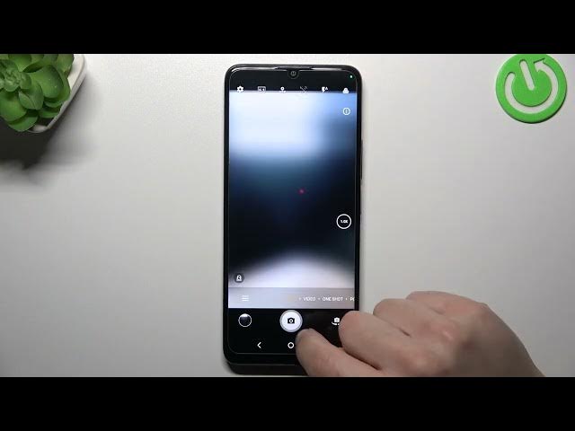 Video thumbnail for Change Photo Aspect Ratio on TCL 40 SE - Camera Functions
