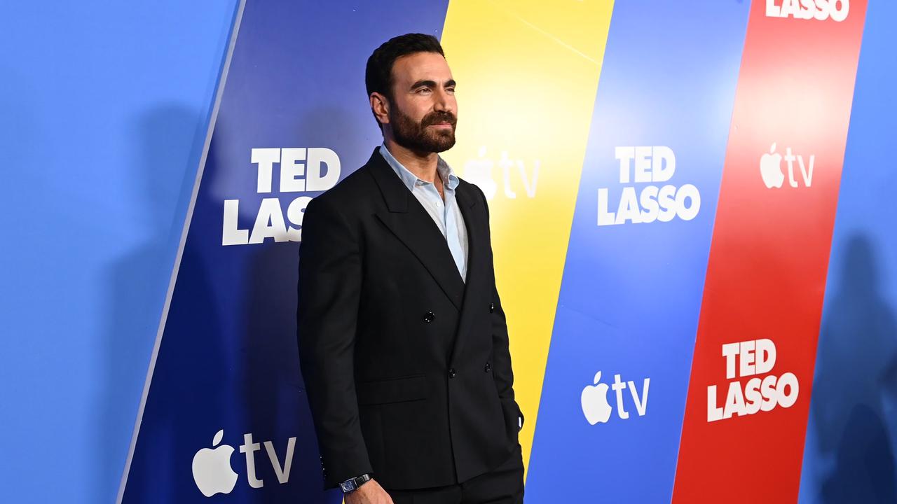 Video thumbnail for "NY: Apple TV's "Ted Lasso" Season 4 Premiere - Arrivals" 5.