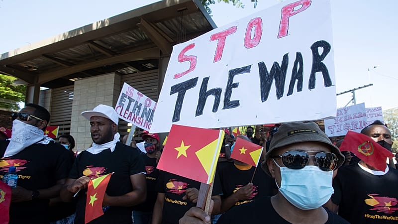 Video thumbnail for Tigray tensions rise as regional forces seize Mekelle airport