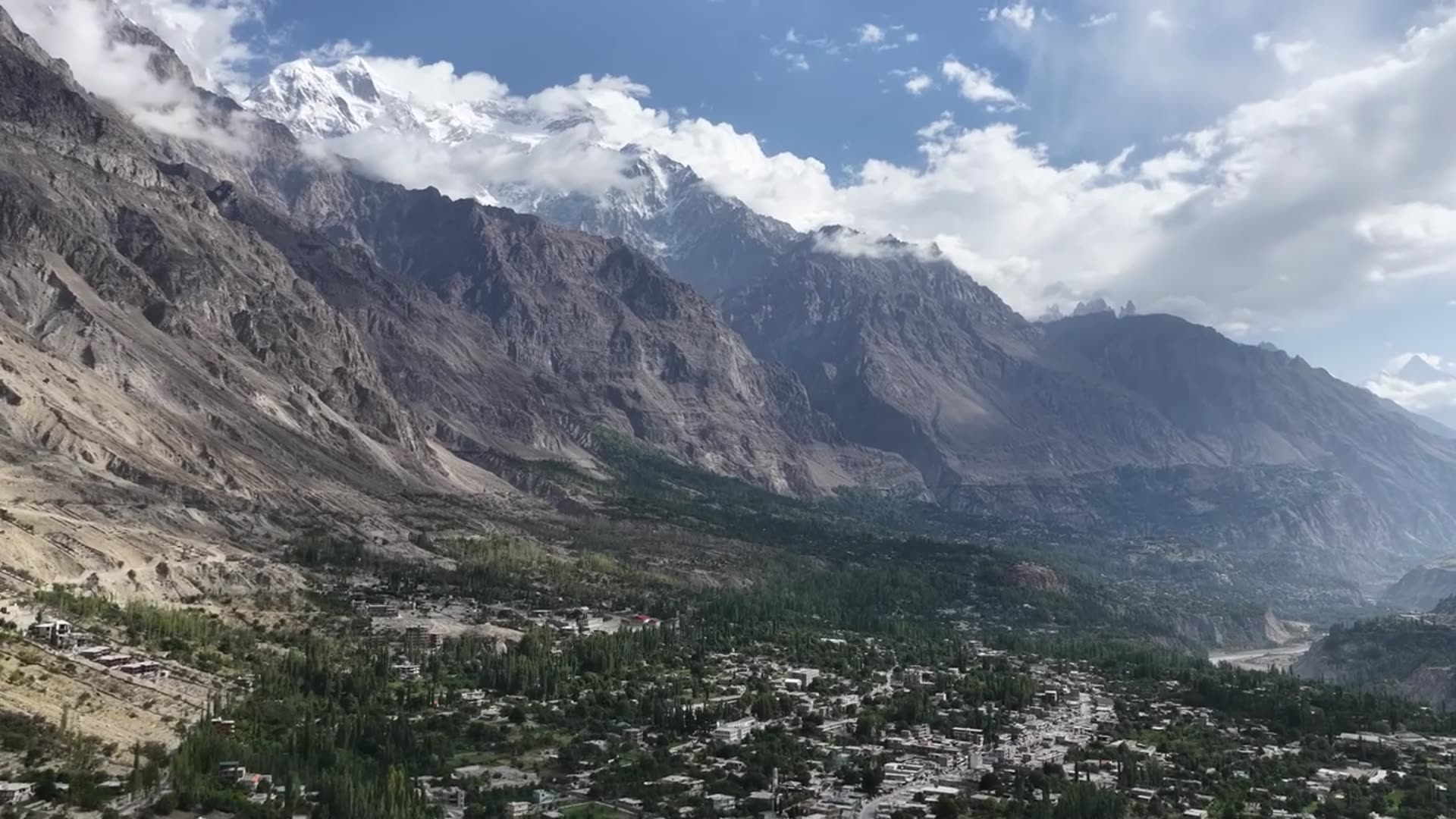 'Video thumbnail for something terrifying is happening in Pakistan'
