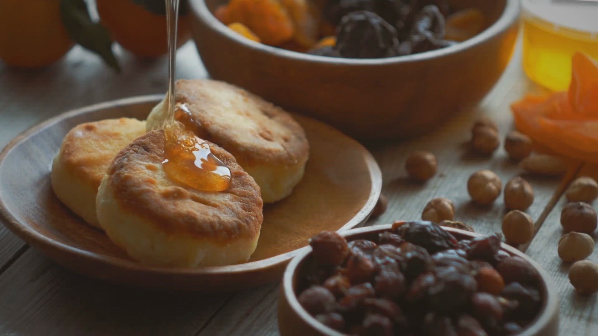 'Video thumbnail for Bica de Laza: The Most Popular Galician Cake'