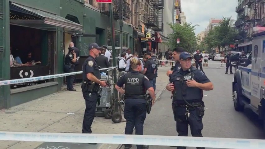 Video thumbnail for NYPD investigates police-involved shooting in the Lower East Side