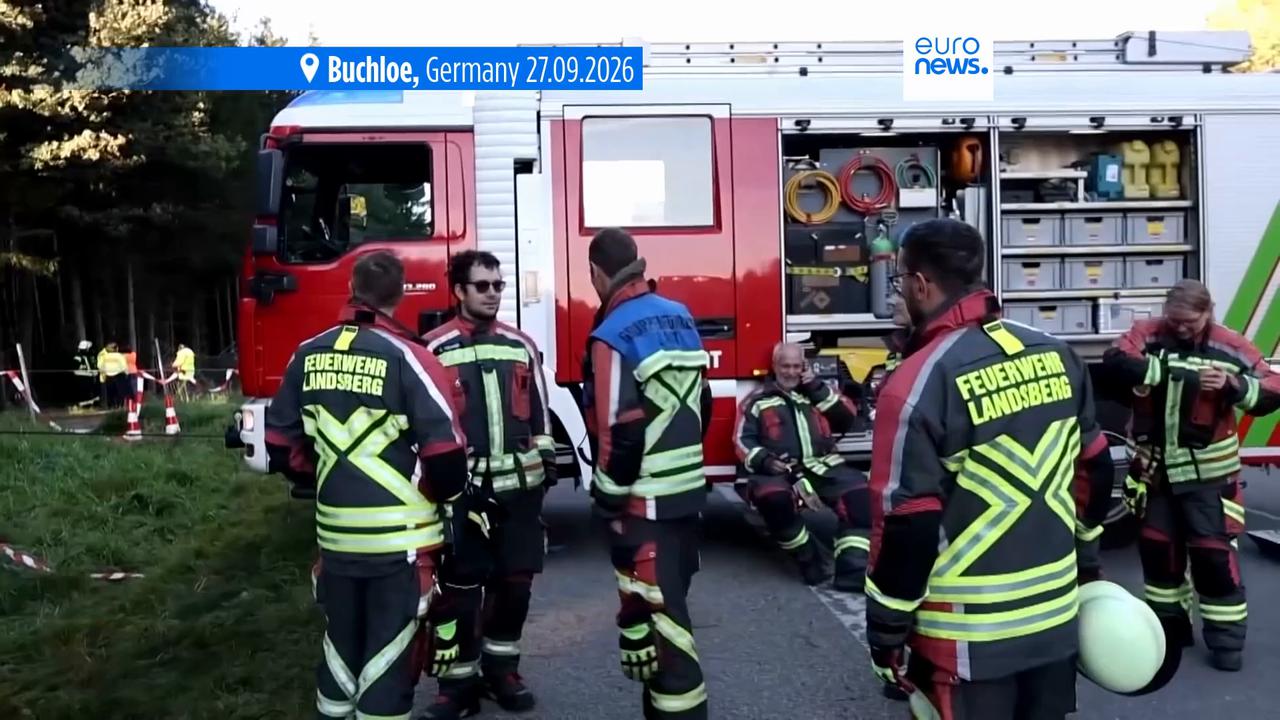 Video thumbnail for At least two people were killed and 19 are in hospital after a bus crashed near Munich