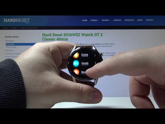Video thumbnail for How to Adjust Screen Intensity in HUAWEI Watch GT 2 Classic – Change Screen Brightness