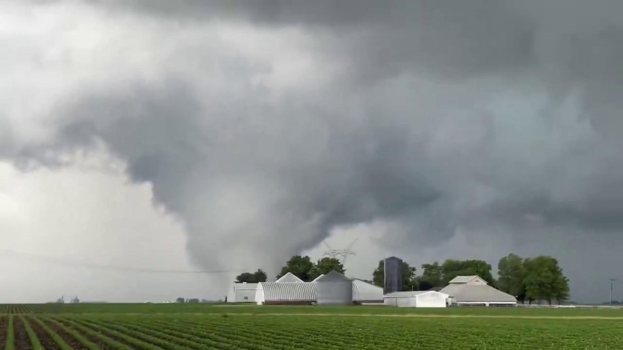 Video thumbnail for US: Tornado Sweeps Across Illinois Farmland As Storm System Intensifies Over Rural Counties.