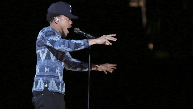 Video thumbnail for Chance the Rapper offers fans listening party access via AirBnB