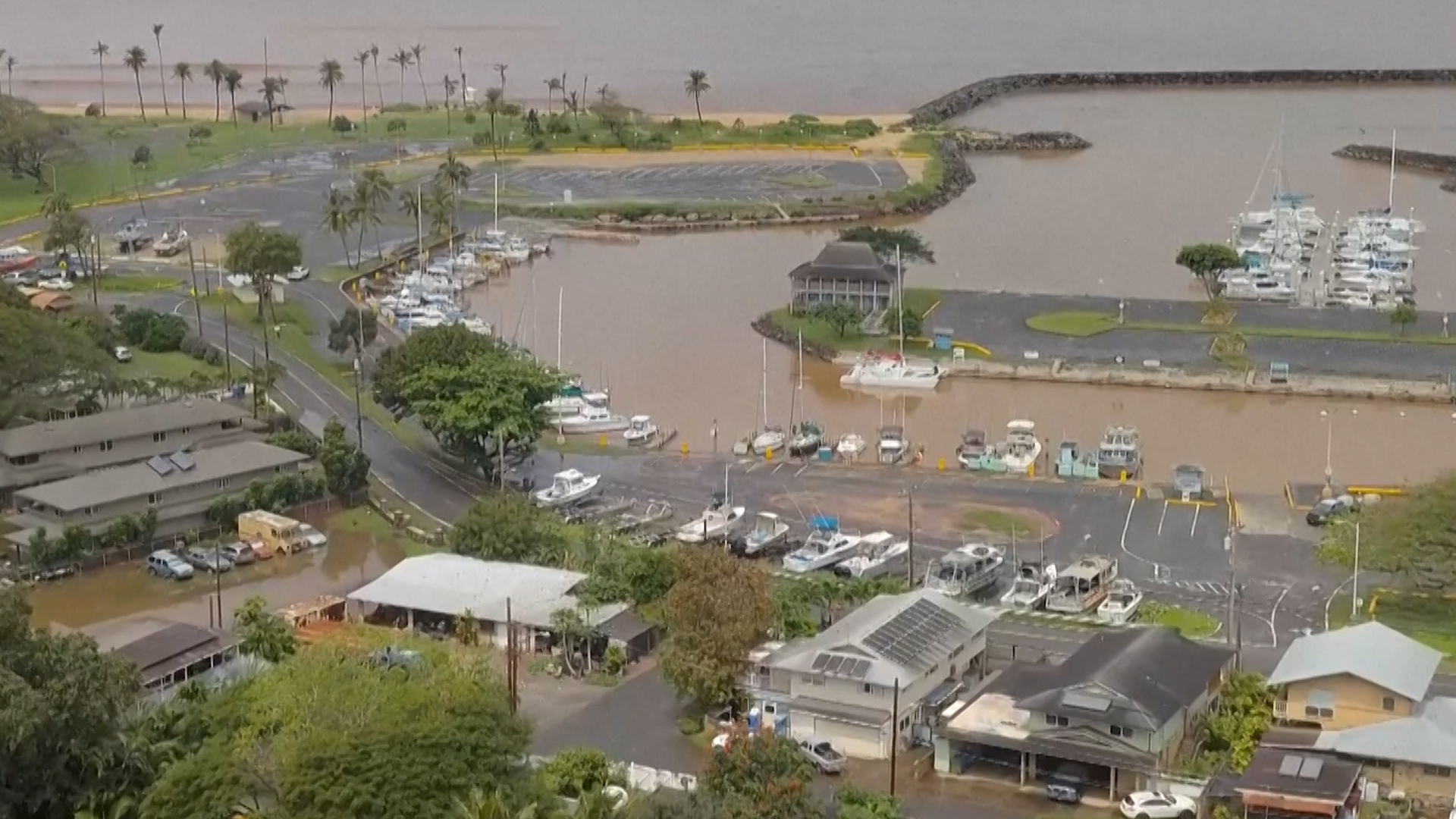 Video thumbnail for Drone footage captures flooding across Oahu, Hawaii