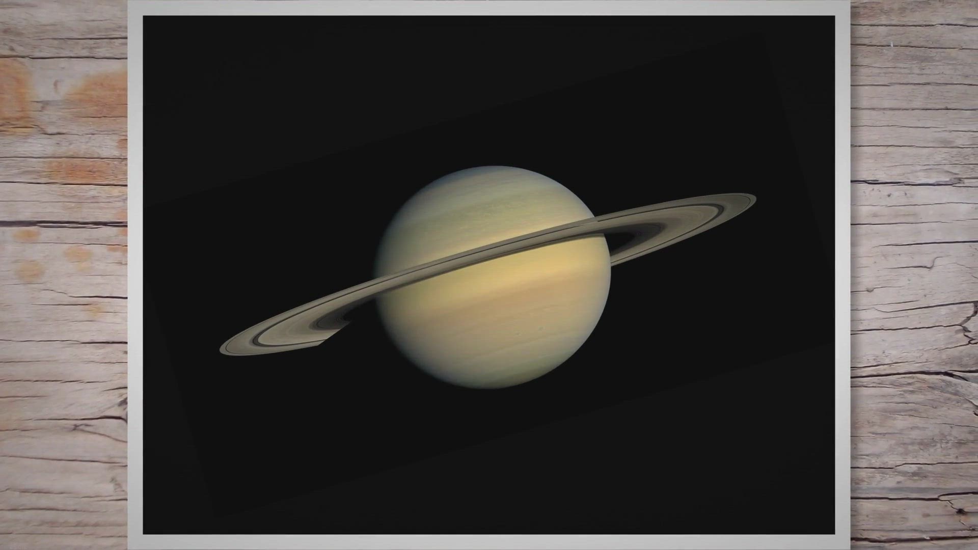 'Video thumbnail for Saturn Unveiled: Discovering the Wonders of its Rings, Atmosphere, and Surprising Secrets!'