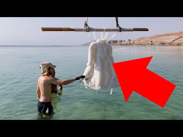Video thumbnail for Artist Leaves Dress In The Dead Sea For 2 Years And It Turns Into Something Amazing