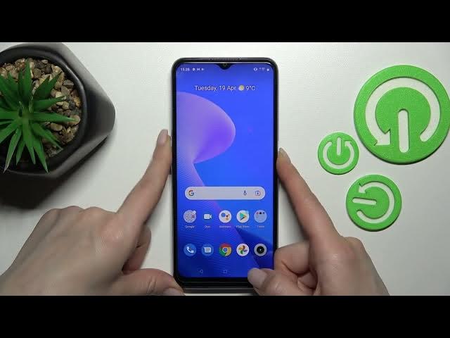 Video thumbnail for How to Change the Lock Screen Wallpapers on REALME C31