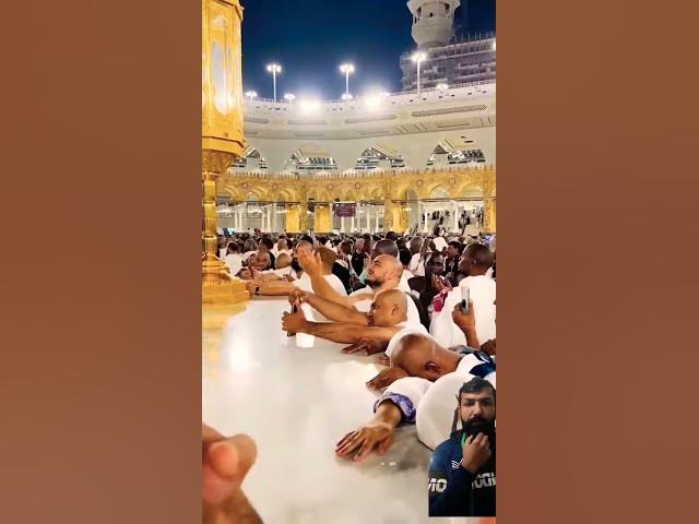 Video thumbnail for Kabe'de Temizlik Yapılıyor Hicri İsmail'de #kabe #kaaba #keşfet #kaba