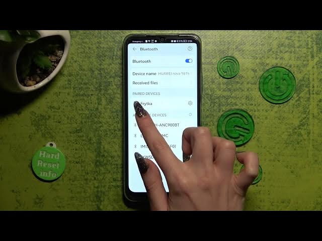 Video thumbnail for How to Connect a Bluetooth Device to the HUAWEI Nova Y61 - Set Up the Bluetooth Connection
