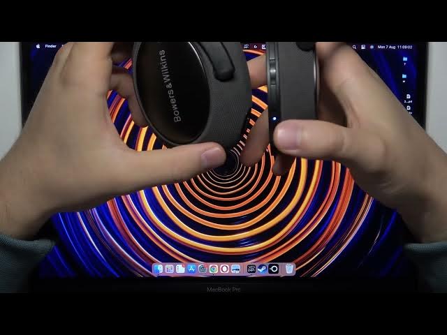 Video thumbnail for How to Pair Bowers & Wilkins PX7 with Macbook?