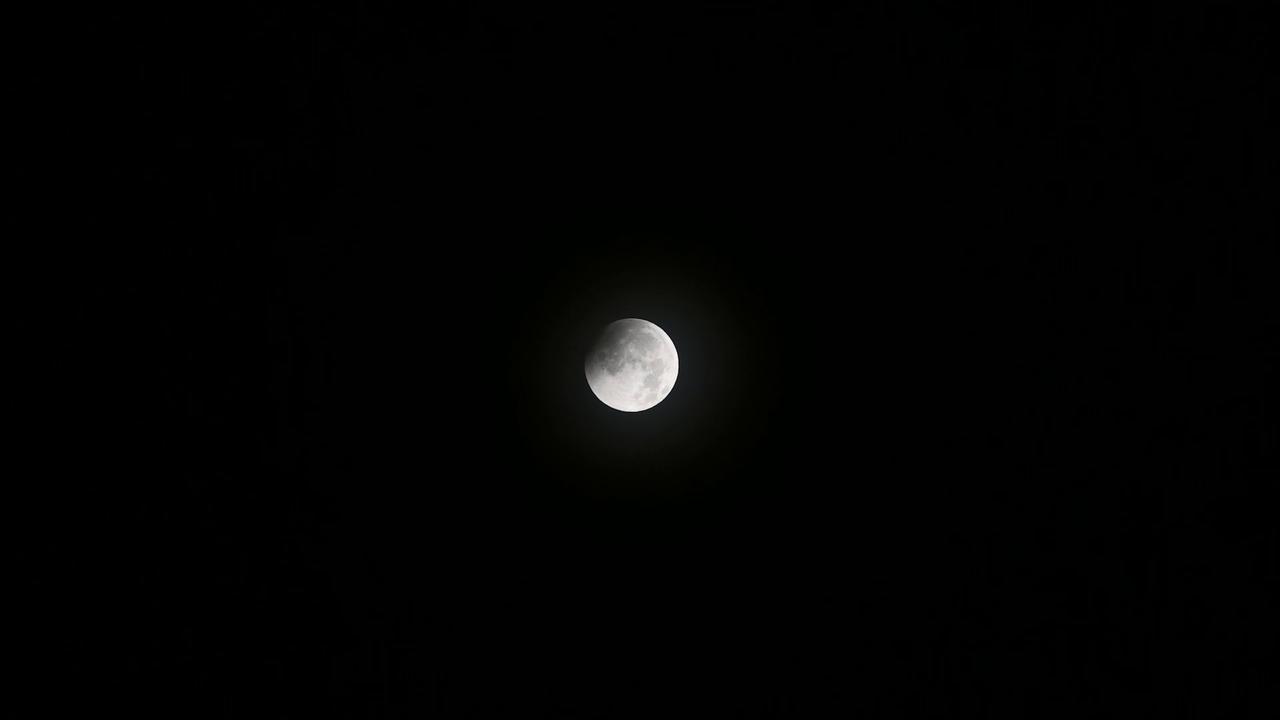 Video thumbnail for Hungary: Partial lunar eclipse visible over northern Hungary.